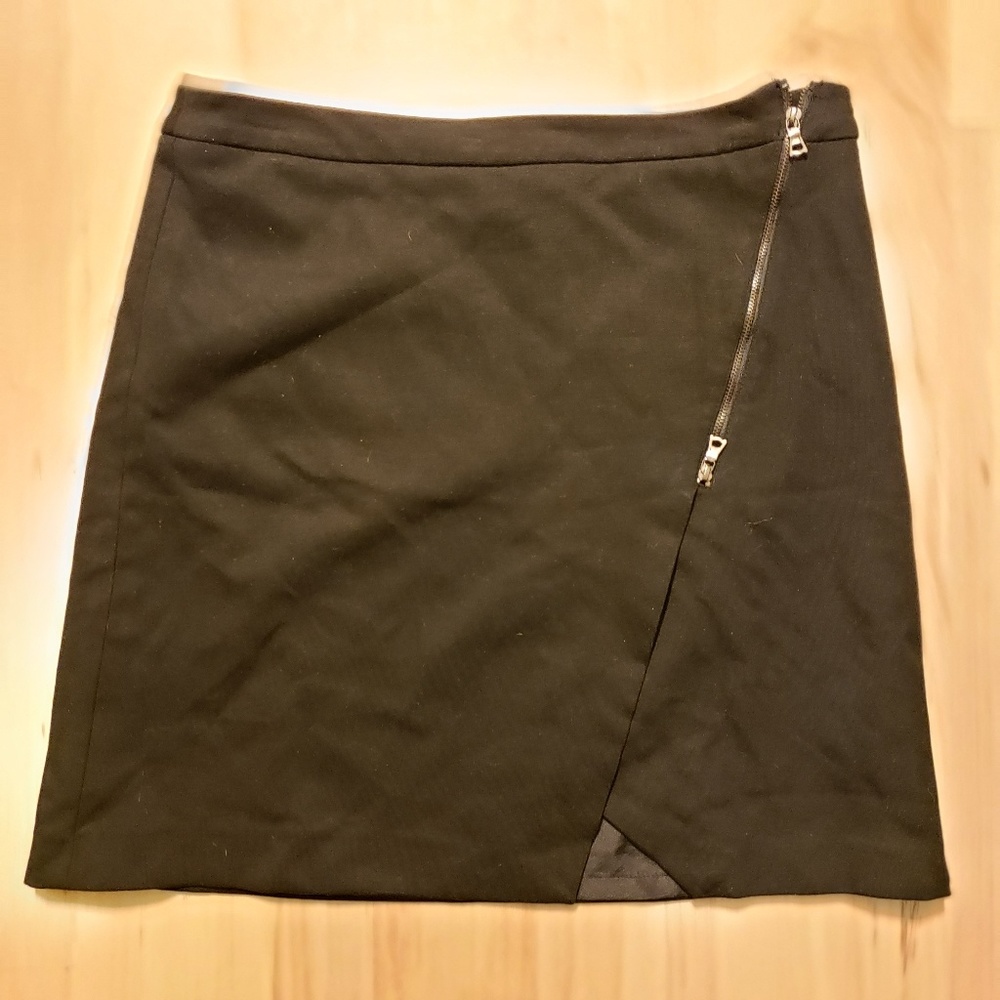 NWT Black Asymmetrical Zip Mini Skirt